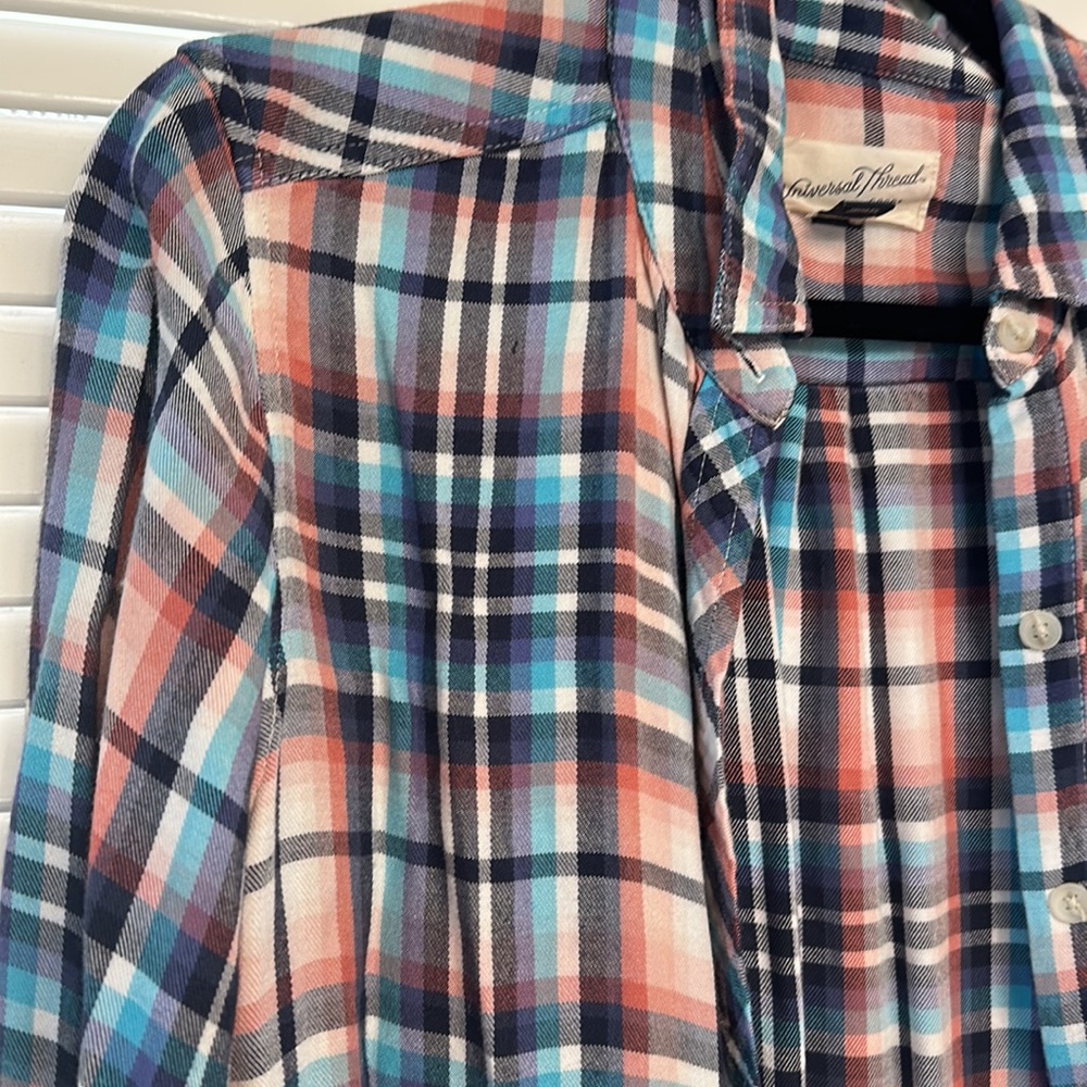 Long sleeve button down - Picture 3 of 5